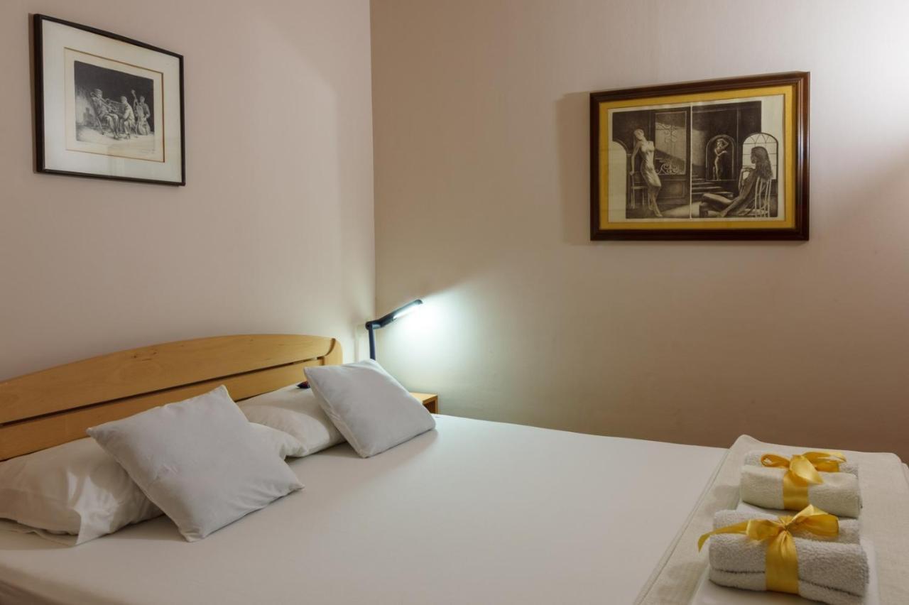 Apartmani Capi Golubac Habitación foto